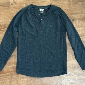 Volcom Men’s Charcoal Gray Long Sleeve Henley Shirt – Size Medium